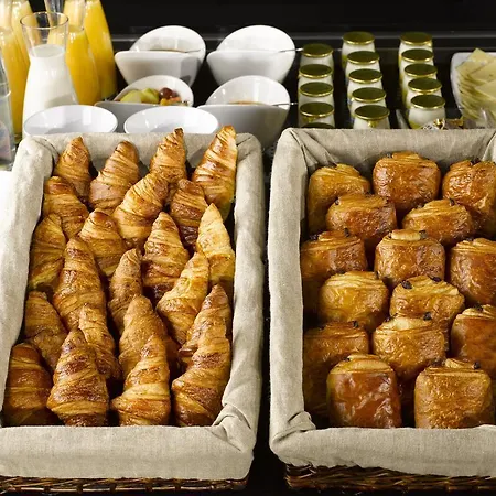 Campanile Blanc-mesnil