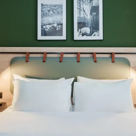 Hotel Campanile Blanc-mesnil 3*
