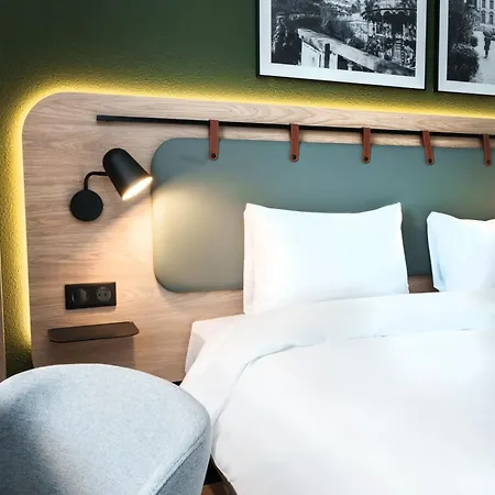 Campanile Blanc-mesnil 3*