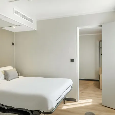 Campanile Blanc-mesnil Hotel 3*