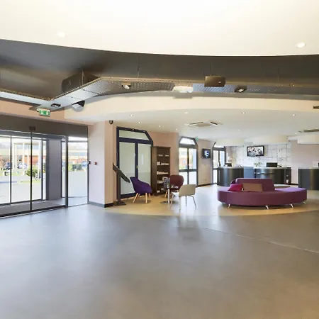 Campanile Prime - Mesnil 3* Le Blanc-Mesnil