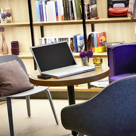 Hotel Campanile Prime - Mesnil 3*