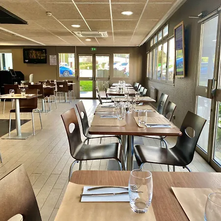 Hotel Restaurant Campanile 3*