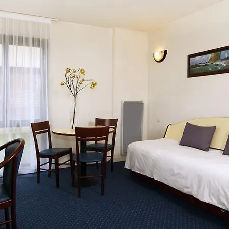 Campanile Prime - Mesnil