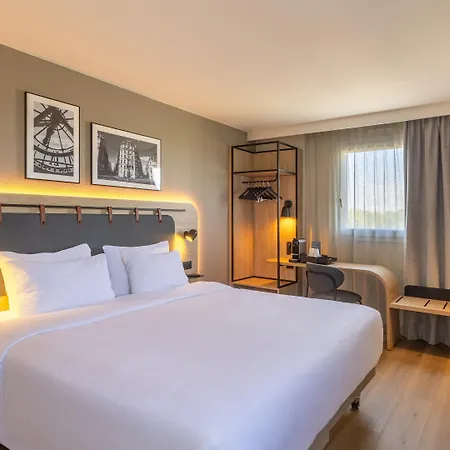 Campanile Prime - Mesnil Hotel 3*