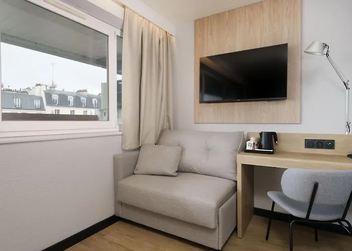 Campanile Prime - Mesnil ホテル